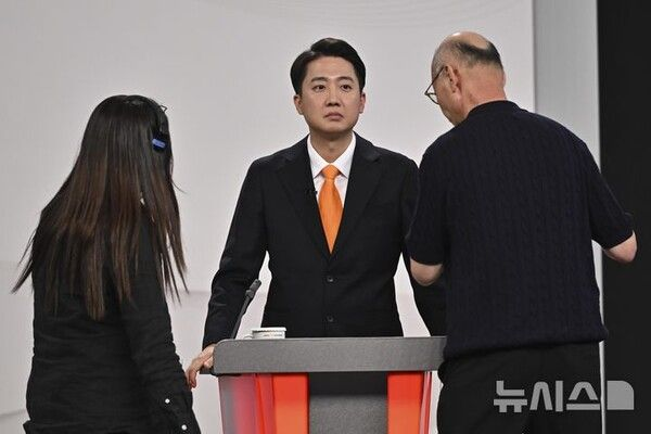  이준석, 1차 토론 뒤 "이재명, '커피 120원' 발언에 대해 사과 없이 '왜곡'이라는 태도 일관"