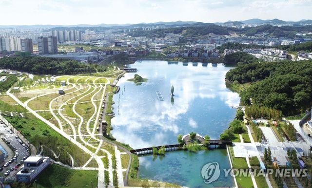  동탄호수공원서 시민들 상대로 흉기난동 벌인 40대 중국교포