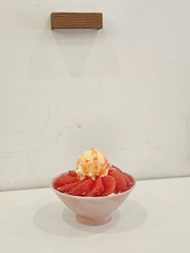  안산중앙동 카페추천 윤카페 자몽빙수와 소금빵이 맛있는 그 집