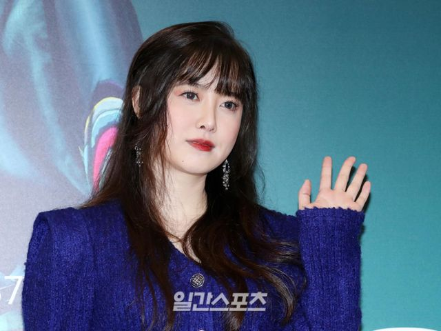 구혜선, 키이스트 교수와 개발한 헤어롤 특허 등록