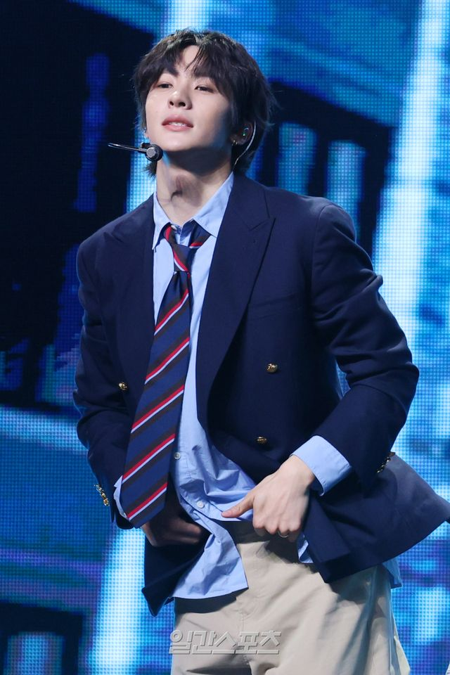 앤톤 “父 윤상, 수록곡 참여... 멤버들은 몰랐다”