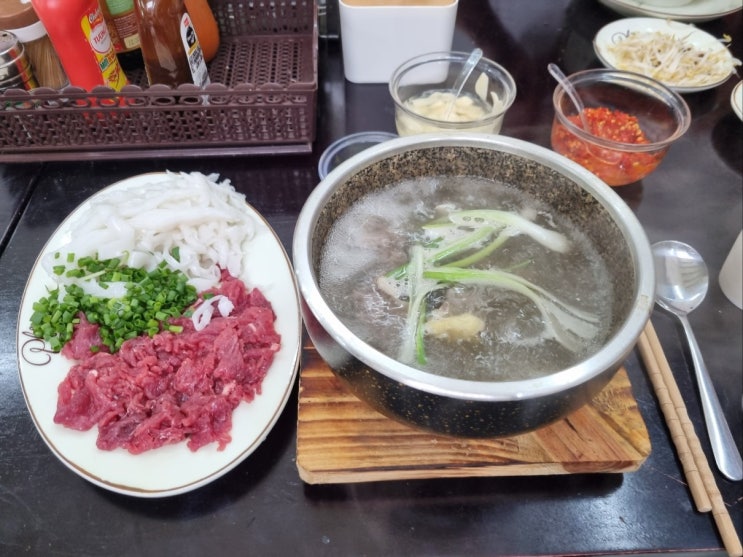  베트남 음식 나트랑 뚝배기 쌀국수 맛집 가격 퍼푹롱 에어컨 없음
