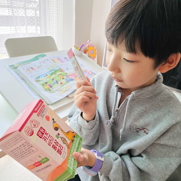  광동제약 어린이 젤리 후기 : 6년근홍삼 키즈 스틱 먹여본 엄마의 솔직 리뷰