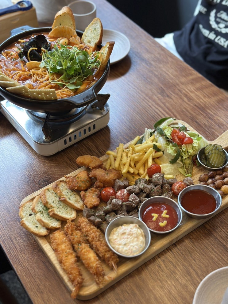  방이동술집 발리 감성 폭발한 이색 호프집 맛집후기