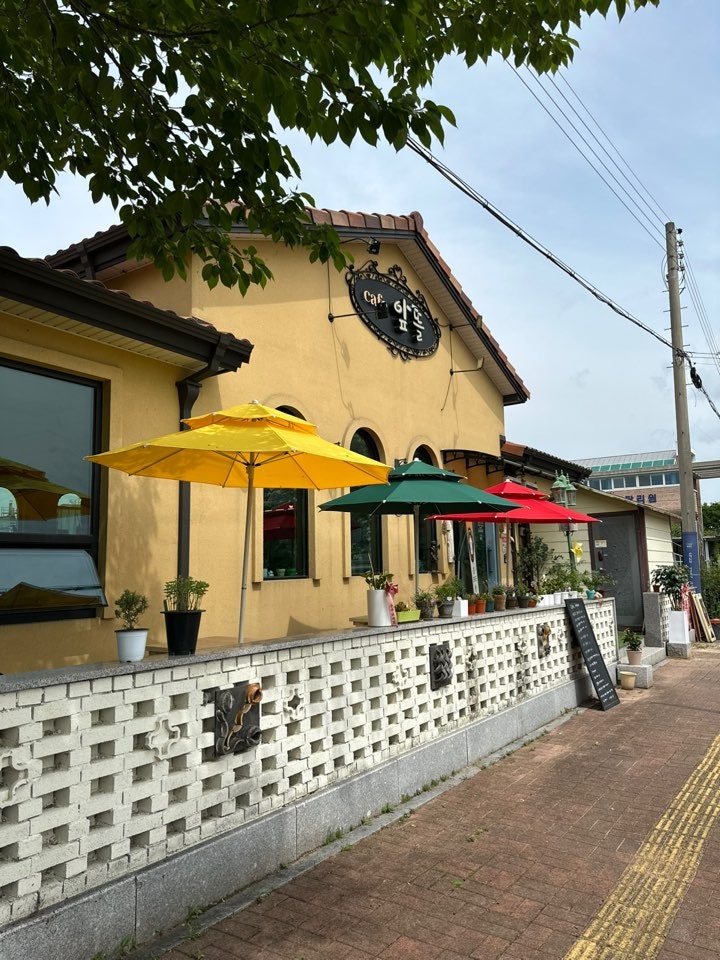 앞뜰 사진 2