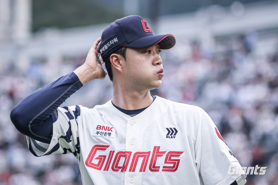 [KBO] 롯데 <b>윤성빈</b>, 294일 만의 선발… <b>1이닝 9실점</b> '충격... 