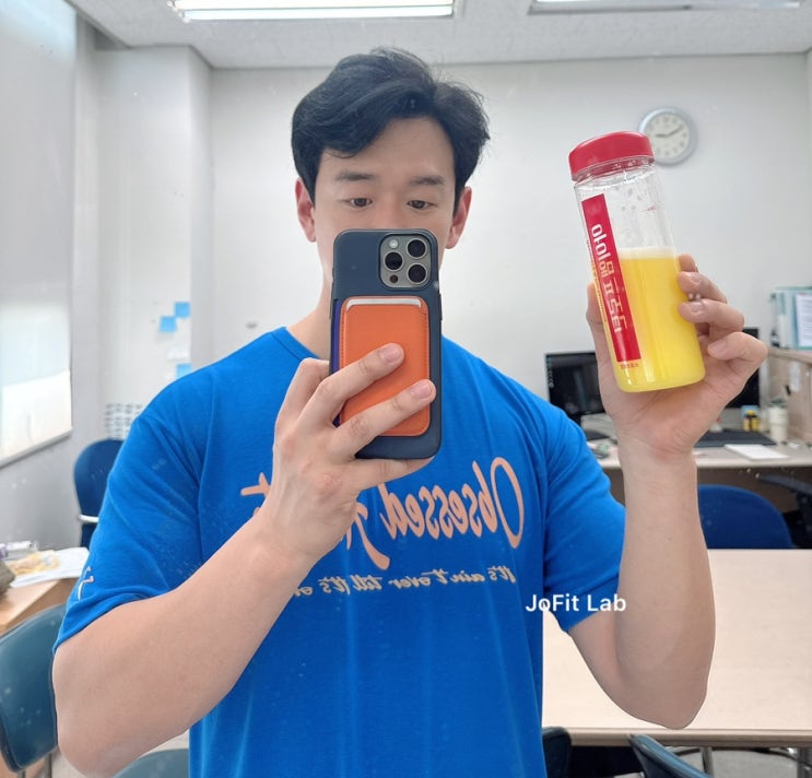  운동 헬스 중 물 vs 이온음료 섭취의 중요성