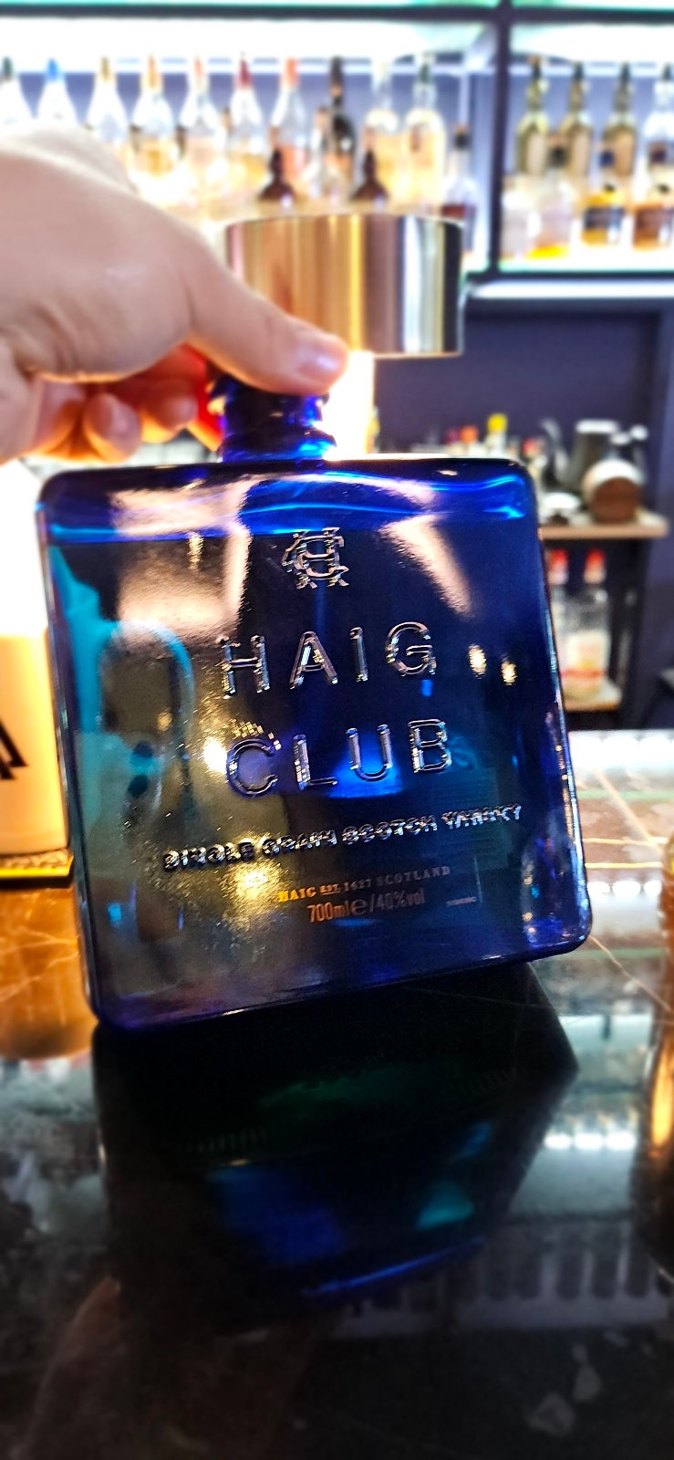  헤이그 클럽 싱글 그레인 - 고소한 곡물과 재미 가득한 맛(Haig Club Single Grain Scotch)