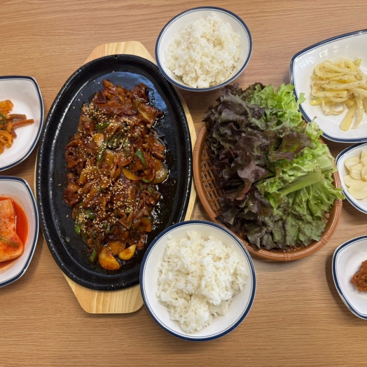  수원 KT야구장 한식 맛집 아낌없이