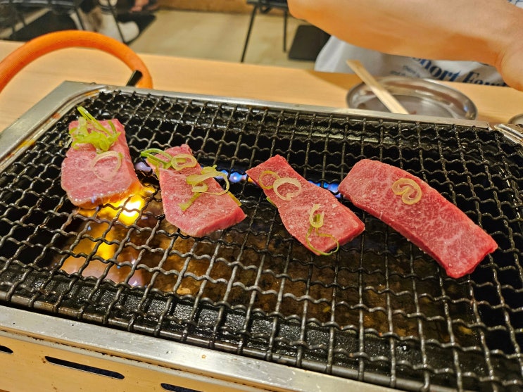  미야코지마 야키니쿠 맛집 호르몬야 살살녹는 소고기