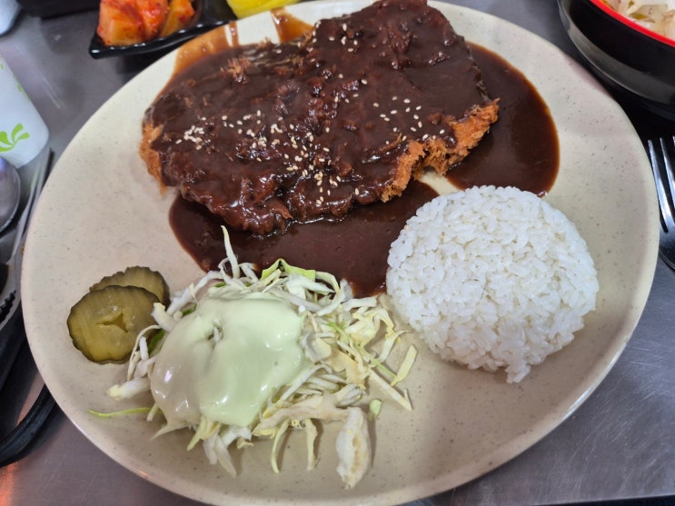  상주] 40년 전통의 맛, '고려분식'에서 돈까스,쫄면,수제군만두 먹부림