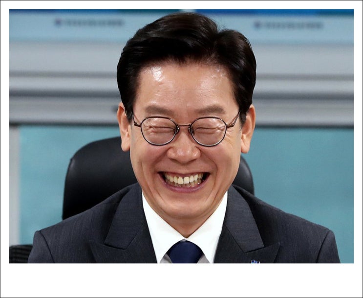 <b>이재명</b>, <b>광주 군공항</b> 무안 <b>이전</b> 책임지겠다고? 돌았나?