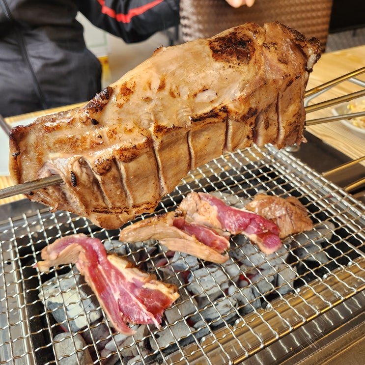  건대양꼬치골목 풍자 또간집 1등 맛집 '대흥양다리바베큐'