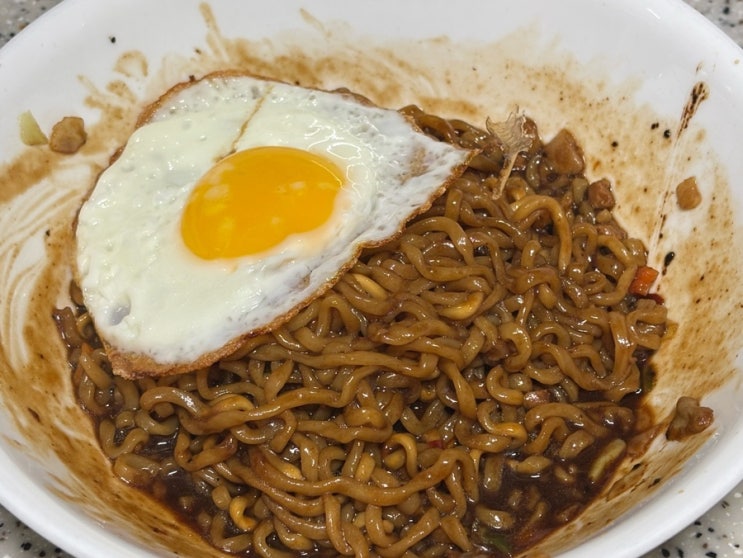 마라탕소스로 마라 짜파게티 만들기