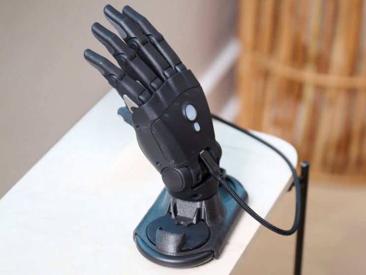  DESIGN INSPIRATION_CYBERPUNK