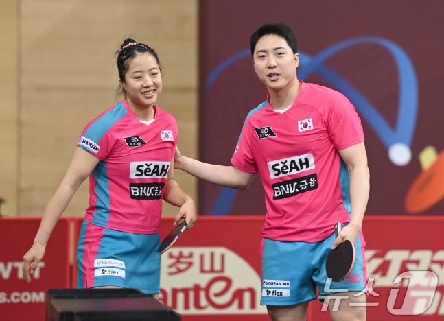[2025 도하 세계탁구선수권] 한국 대표팀, <b>신유빈 혼복</b> 8강 <b>진출</b>!