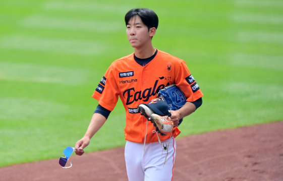 “엄상백 대신 <b>황준서</b>! 한화, NC 잡고 연승 시동 걸까?” 5월... 