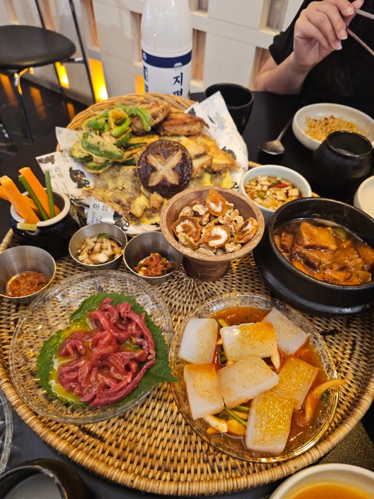  선릉역 전집 호선생전은 전이 맛있는 찐맛집인데 막걸리까지 끝내 주는 술집이라서 좋아