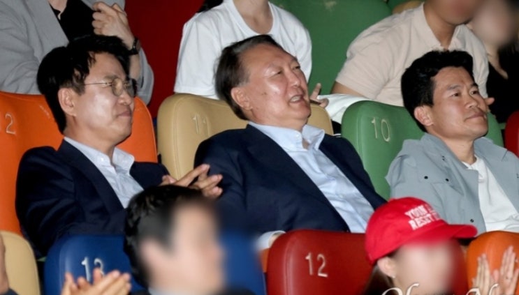 <b>김상욱</b>"전과자 <b>이재명</b>? 사실과 달라. <b>존경</b>하게 됐다" 지귀연... 
