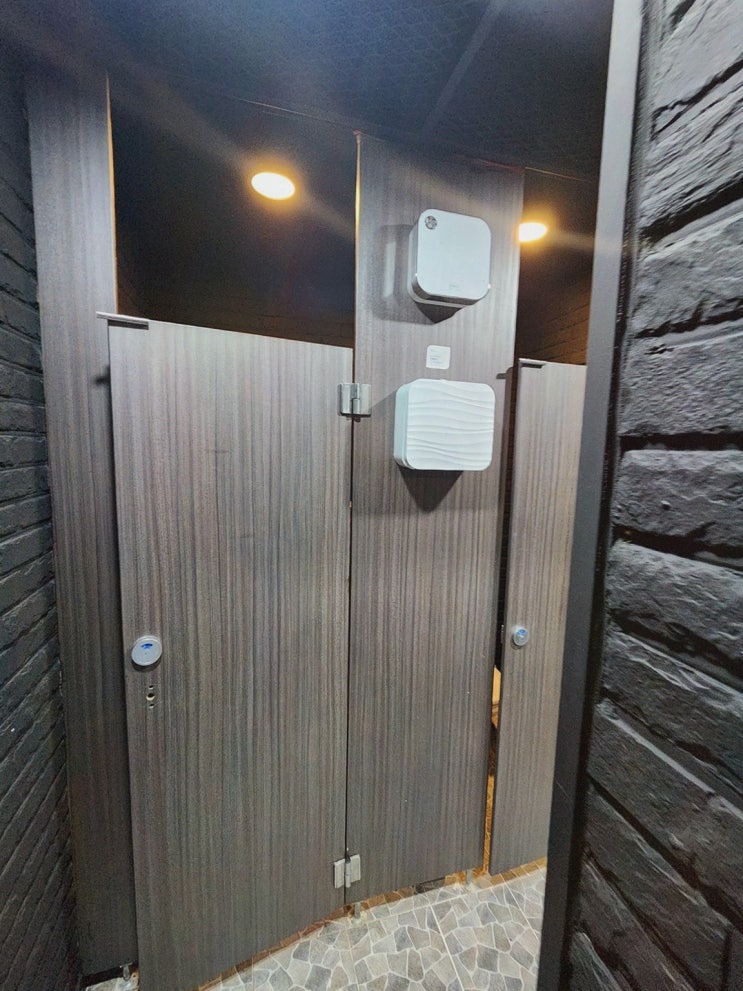  편안한 환경에서 체형 교정을 이룰 수 있는 서초헬스장 데이원 피트니스 교대PT