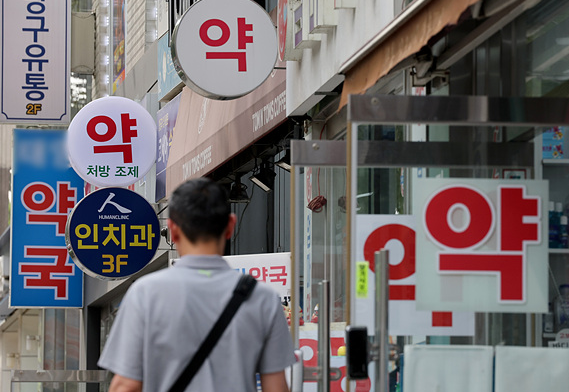 최근 4년간 내국인 건강보험 자격 취득 감소, 외국인(특히 중국인) 급증 최근 4년간 내국인 건강보험 자격 취득 감소, 외국인(특히 중국인) 급증
