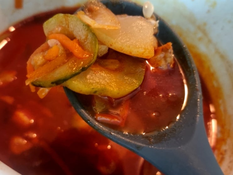  강남 대표 맛집 1992 덮밥짜글이 고추장 애호박국밥 짜글이