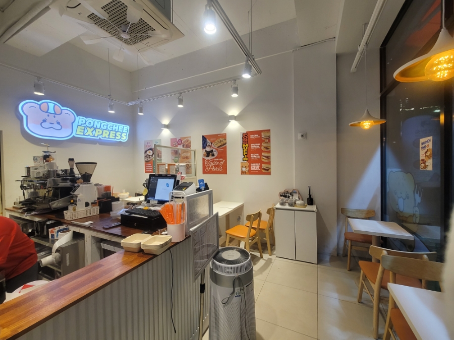 퐁치 커피익스프레스 영종점 사진 4