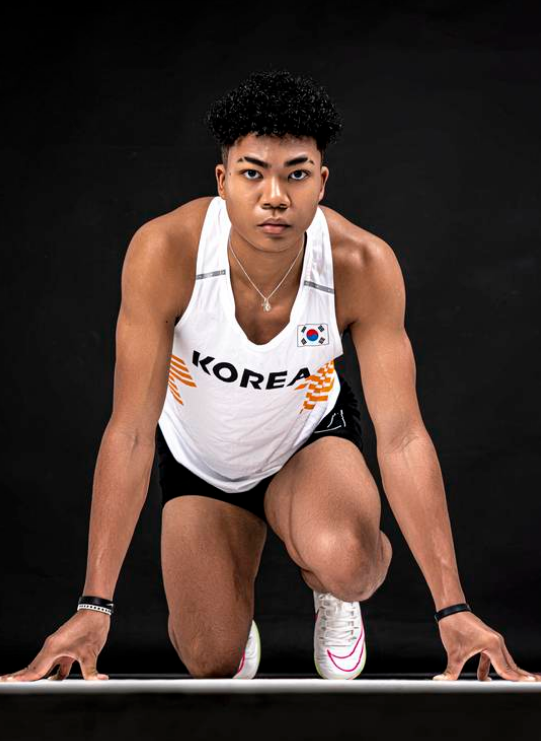 ‘단거리 기대주’ 조엘진, <b>400m 계주</b> 한국기록 경신…한국... 