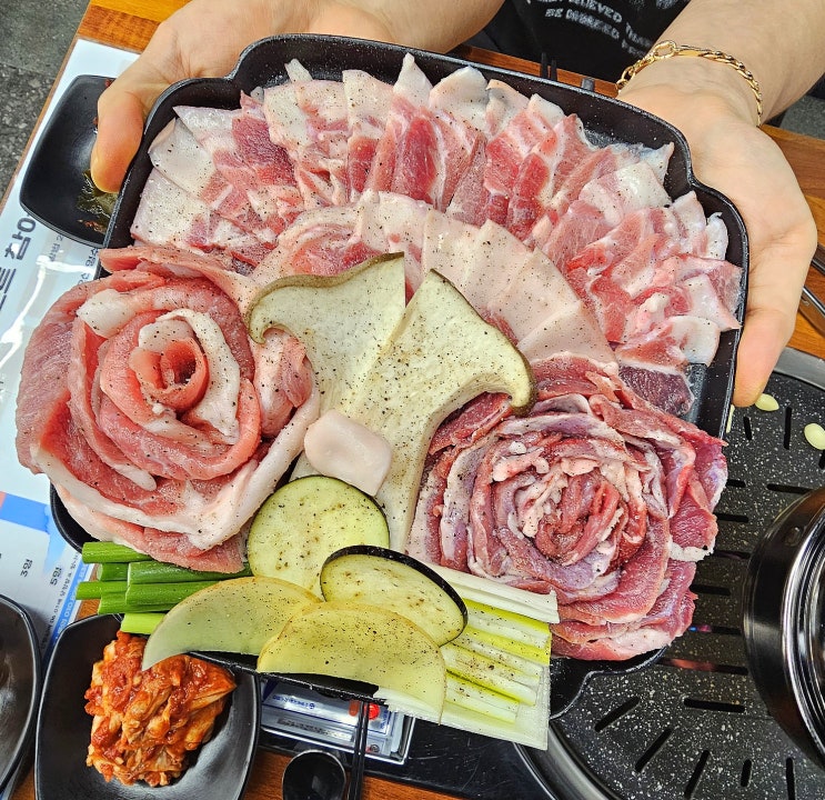 고심 고기연구소, 고기에도 진심! 손님에게도 진심인 사직구장맛집