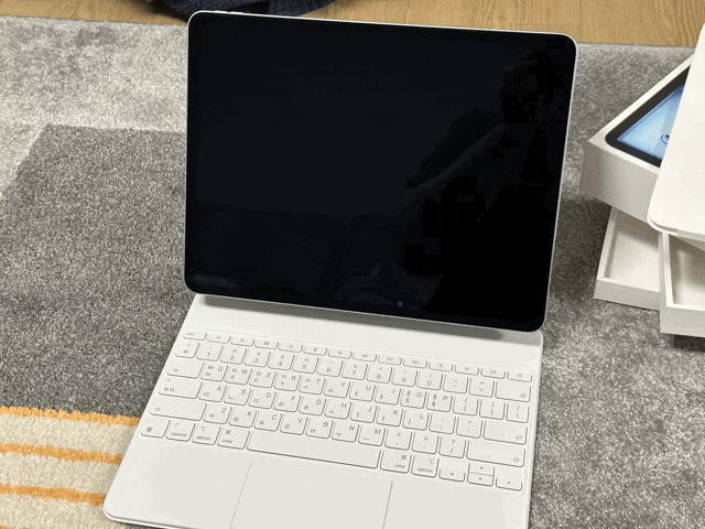 애플 아이패드 에어 13인치 7세대 (M3) 구매후기 (에플펜슬usb-c, 에어전용 매직키보드) / 이마트....