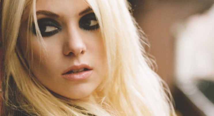  The Pretty Reckless - Light Me Up, 굿 걸 곤 배드
