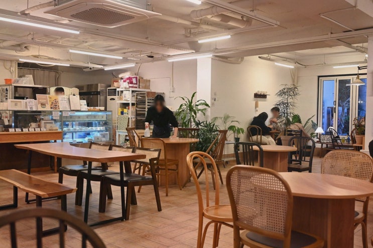  부산 광안리 카페, 연의양과 광안점에서의 특별한 디저트 경험
