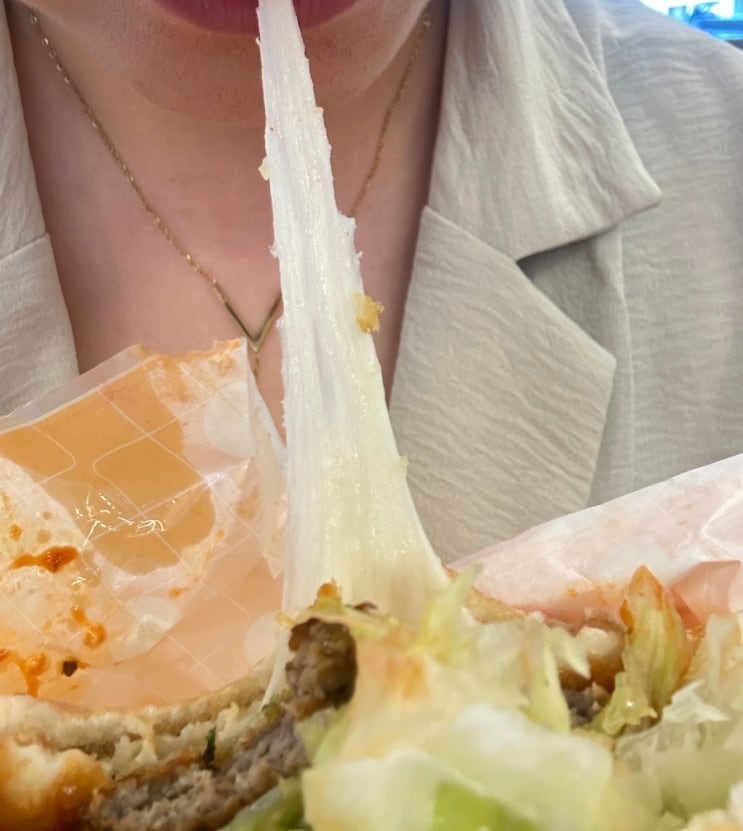  논현동 24시 햄버거 롯데리아 학동역점 나폴리 맛피아 버거 후기