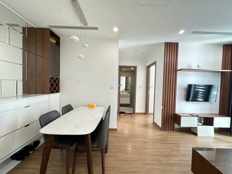  하노이 스카이레이크 S1 1룸 풀옵션 1900만동 좋은 아파트 임대 알려드립니다 ( VINHOMES SKYLAKE )
