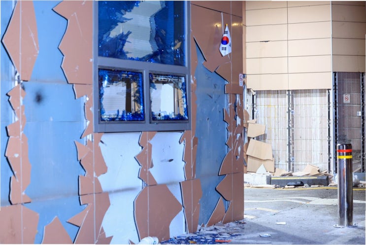 법치주의를 짓밟은 '<b>녹색점퍼남</b>', 검찰의 <b>징역</b> 4년 구형