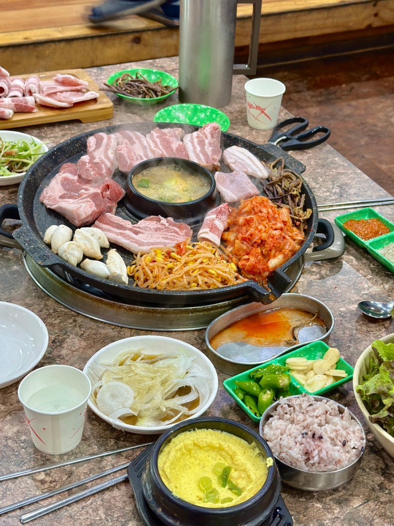 [천안 두정동 고기집] 두정동 삼겹살 무한리필 추천 "꽃돼지삼겹살 두정본점"