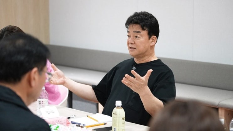  백종원, 개인 재산까지 내놓나? 그의 경영 철학과 상생의 길