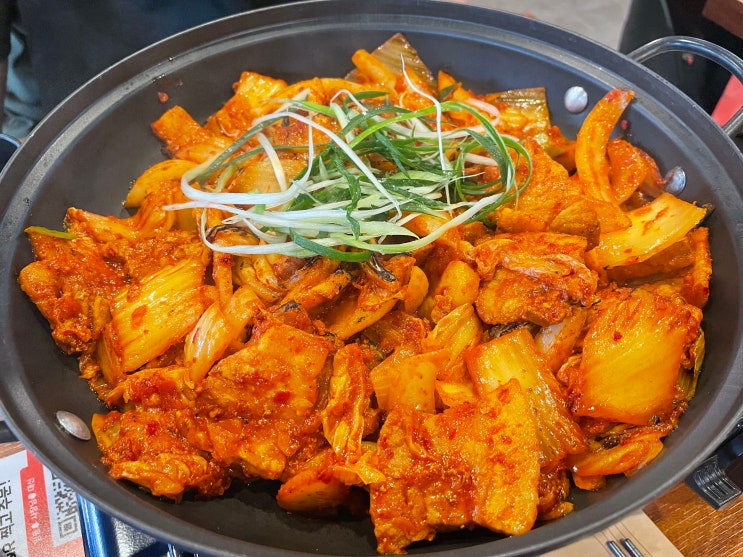 술한잔하기에도 딱 좋은 야탑맛집 본제육 야탑본점 다녀왔어요