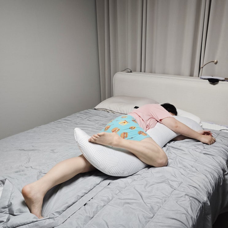  냉감바디필로우 더위 타는 남편이 좋아하는 아미앙스 바디필로우