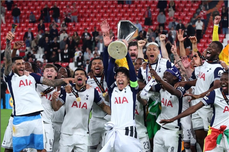 [에코훈] <b>손흥민</b> 선수의 유로파리그 <b>우승</b>을 <b>축하</b>합니다!