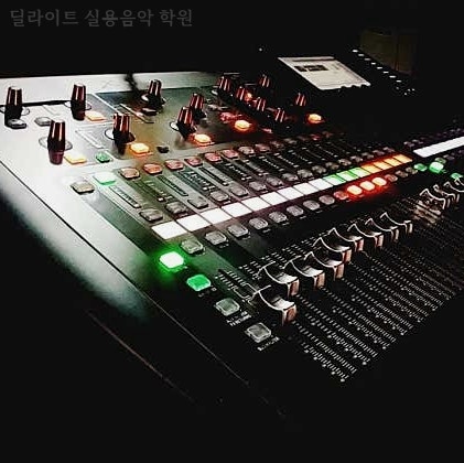 딜라이트 실용음악학원 사진 2