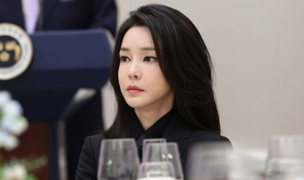 <b>유경옥</b> 프로필,근무처 경력... 정부 대통령실 제2부속실 전 <b>행정관</b>