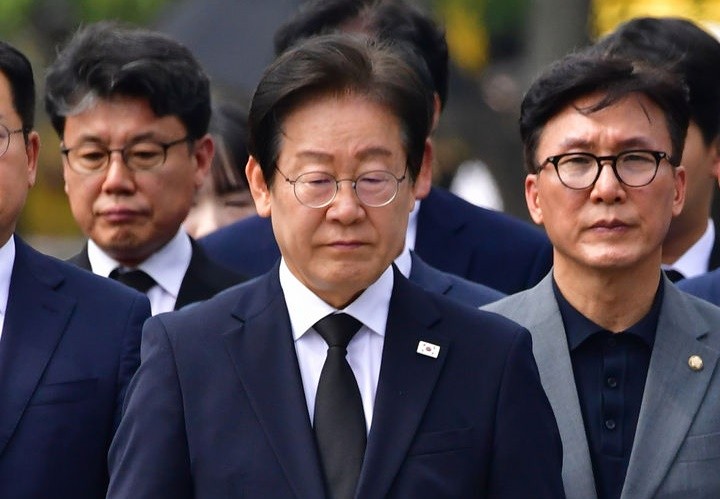 <b>이재명</b>, 제주·양산 유세…내일 <b>봉하마을</b>서 노 전 대통령... 
