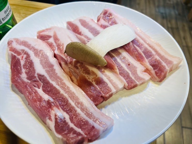  국회의사당역 맛집_여의도공원 근처 24시 야장에서 고기 구워 먹을 수 있는 집 [장독대 김치찌개]