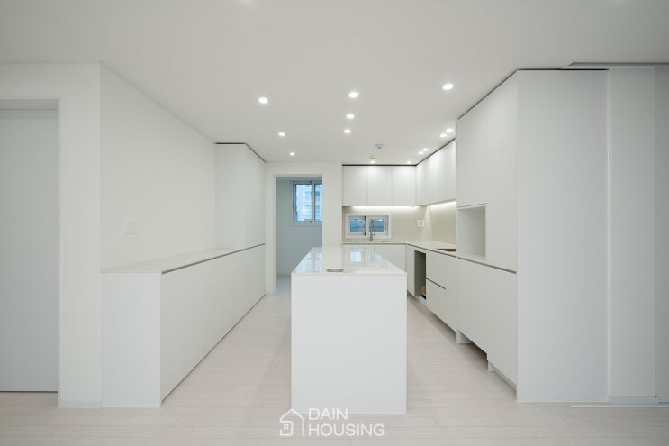 [강서구 인테리어] 내발산동 우장산 힐스테이트 33평, 화이트색상의 가구로 연출한 깔끔하고 세련된 모던인테리어