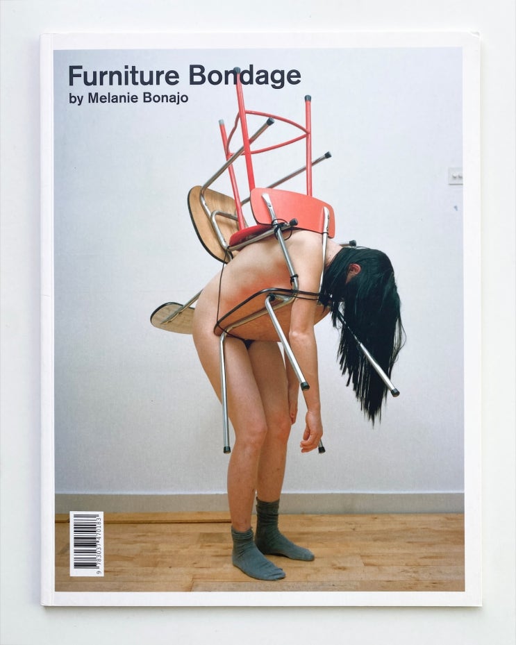  Melanie Bonajo (멜라니 보나요): Furniture Bondage (2009)