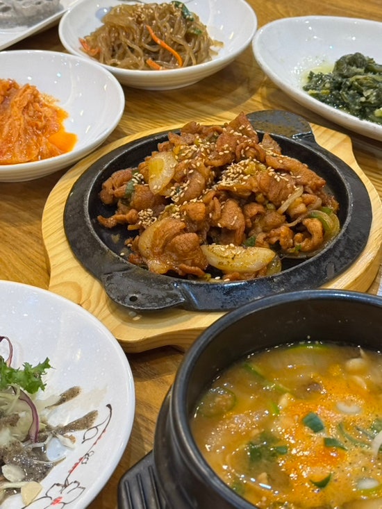  의왕맛집 | 제육볶음 고등어구이 정식 백운호수 백운애꽃 리뷰