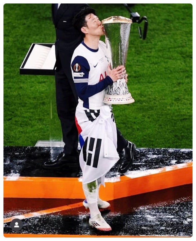손흥민 유로파리그 UEFA 우승 혜택 챔스 직행부터 수익 폭발까지 총정리