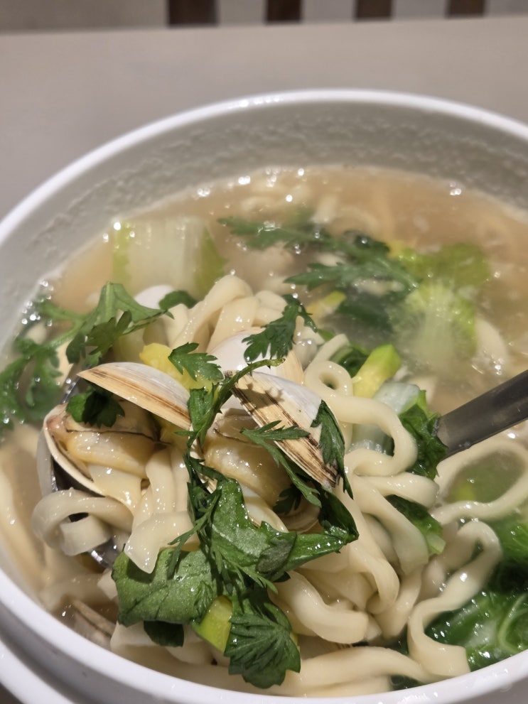  성수동 조조칼국수 리뷰｜국물 맛집 찾는다면 여기로