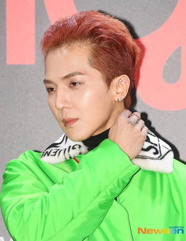 <b>부실복무</b> 아니라더니 논란 <b>송민호</b> 결국 병역법 위반 검찰 <b>송치</b>